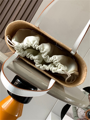 L0ew* small square basket in raffia&calfskin nature/white