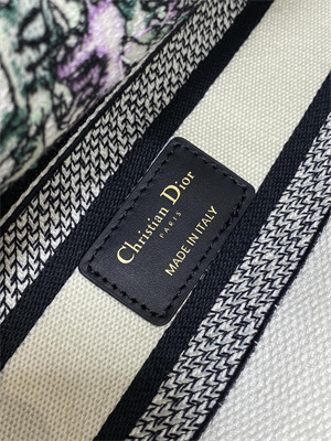 CD Medium Lady D-Lite Bag Embroidery White