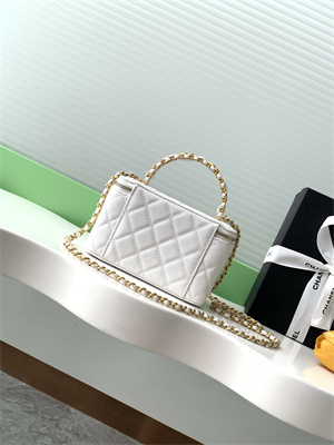 Ch*el vanity with chain grained calfskin& gold-tone metal white ap4799
