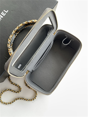 Ch*el vanity with chain grained calfskin& gold-tone metal grey ap4799