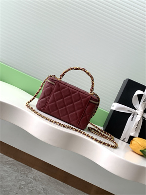 Ch*el vanity with chain grained calfskin& gold-tone metal burgundy ap4799