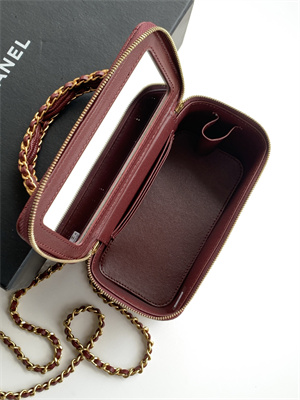 Ch*el vanity with chain grained calfskin& gold-tone metal burgundy ap4799