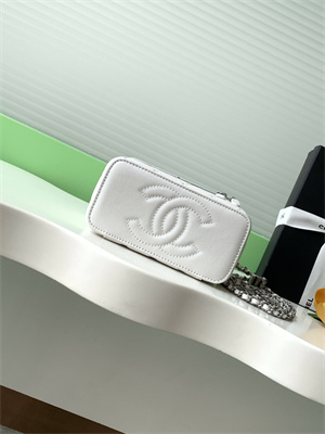 Ch*el vanity case grained calfskin& silver-tone metal white ap3940