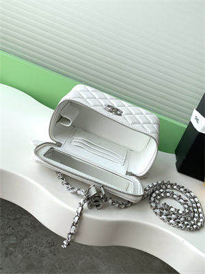 Ch*el vanity case grained calfskin& silver-tone metal white ap3940