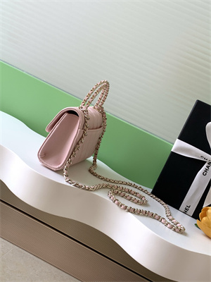 Cha.nel Clutch With Chain Top Handle Grained Calfskin Gold Tone Metal Pink AP3238