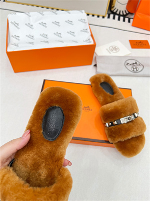 Her.mes Slipper Women 38961