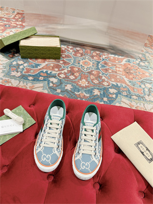 G*u*i sneakers women/men 38994