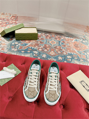 G*u*i sneakers women/men 38994