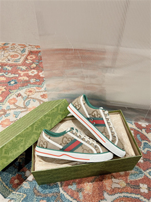 G*u*i sneakers women/men 38994