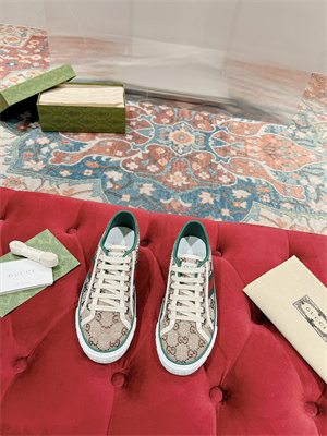 G*u*i sneakers women/men 38995