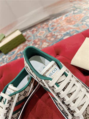 G*u*i sneakers women/men 38995