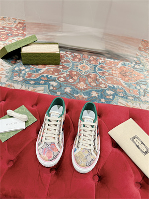 G*u*i sneakers women/men 38996