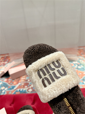 M*um*u slipper women 39004