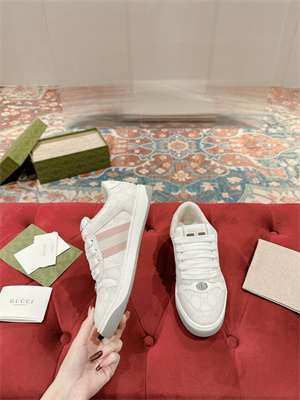 G*u*i sneakers women/men 39013