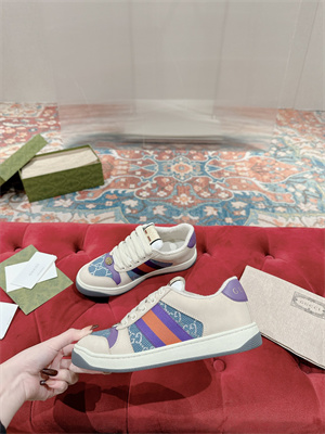 G*u*i sneakers women/men 39015