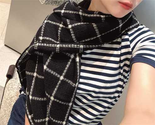 Ch*el wool scarf 38929