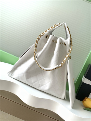 Ch*el 25 medium handbag grained calfskin gold tone metal white as5311