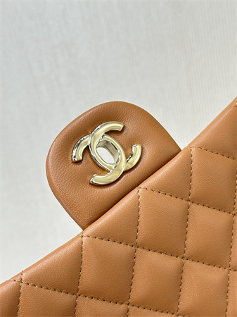 Ch*el medium classic flap bag lambskin gold tone metal caramel color 01112 top