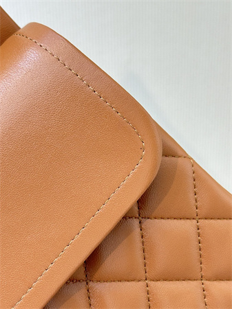 Ch*el medium classic flap bag lambskin gold tone metal caramel color 01112 top
