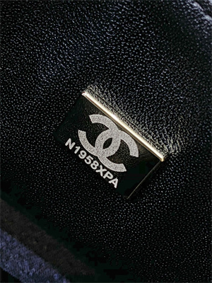 Ch*el small classic flap bag grained calfskin gold tone metal black 01117 top