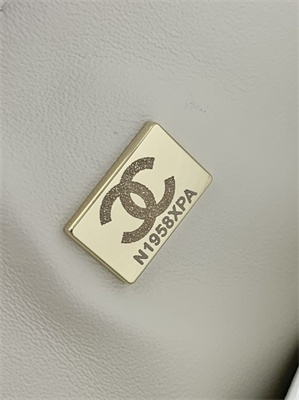 Ch*el small classic flap bag grained calfskin gold tone metal white 01117 top