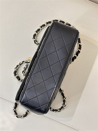 Ch*el mini classic flap bag lambskin gold tone metal black color 01116 top