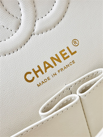 Ch*el medium classic flap bag lambskin gold tone metal white 01112 top