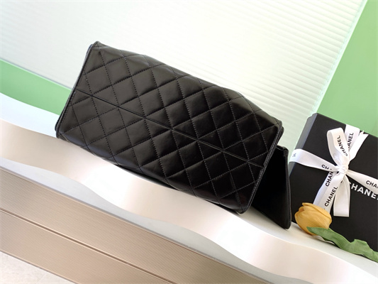 Ch*el 25 medium handbag shinny smooth calfskin gold/silver tone metal black as5311