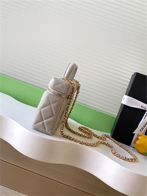 Ch*el vanity with chain shinny lambskin , strass & gold-tone metal light grey ap4804