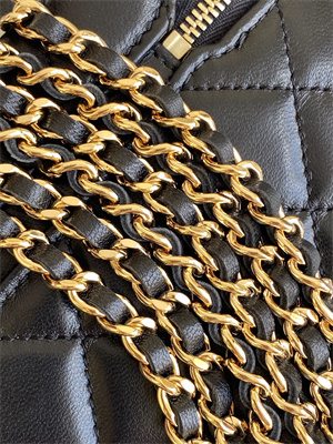 Ch*el vanity with chain shinny lambskin , strass & gold-tone metal black ap4804