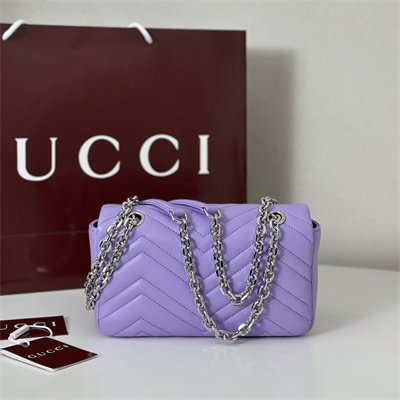 Gu.cci GG Marmont Small shoulder bag matelassé chevron lambskin leather Silver toned hardware Lilac 837280
