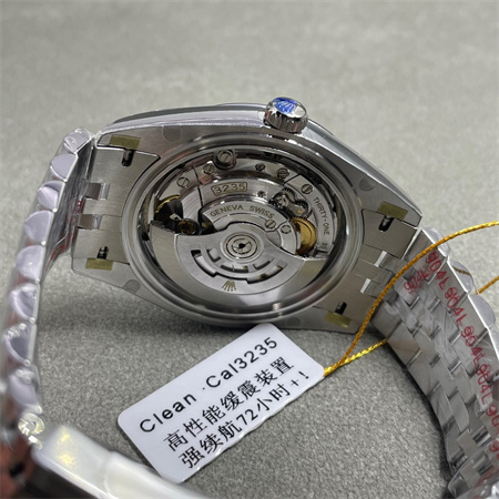 R*l*x men’s watch 38921 color options top