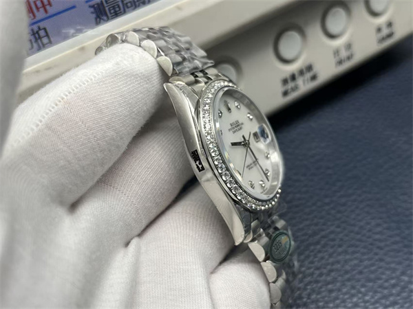 R*l*x men’s watch 38924 top