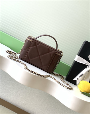 Ch*el long vanity with chain grained calfskin & gold-tone metal burgundy ap4933