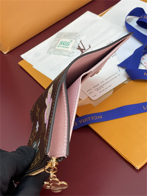 L.V Lisa Wallet Vivienne Winter Holidays Monogram Canvas Snowy Pearl M15334