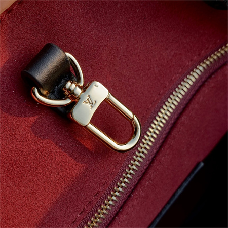 L.V ONTHEGO GM Monogram Empreinte Black/Beige M45945