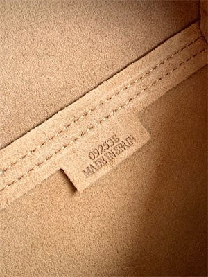 L0ew* medium puzzle fold tote in grained calfskin