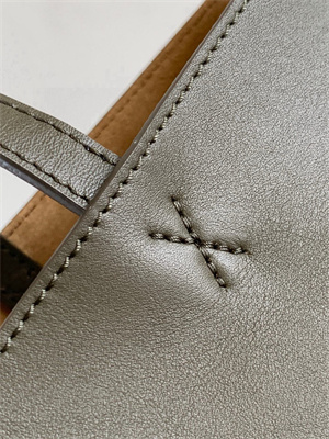 L0ew* medium puzzle fold tote in shinny calfskin