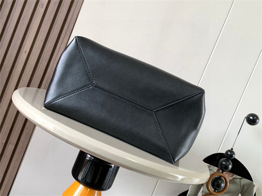 L0ew* medium puzzle fold tote in shinny calfskin