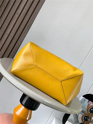 L0ew* medium puzzle fold tote in shinny calfskin