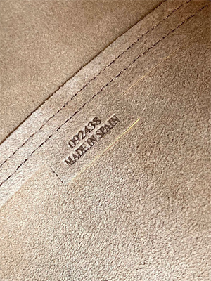 L0ew* medium puzzle fold tote in shinny calfskin