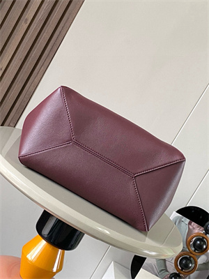 L0ew* medium puzzle fold tote in shinny calfskin