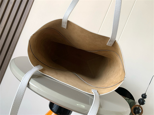 L0ew* medium puzzle fold tote in grained calfskin